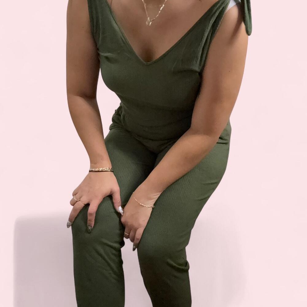 Lulu's Size M Women's Green Romper Farmers market boho lulus